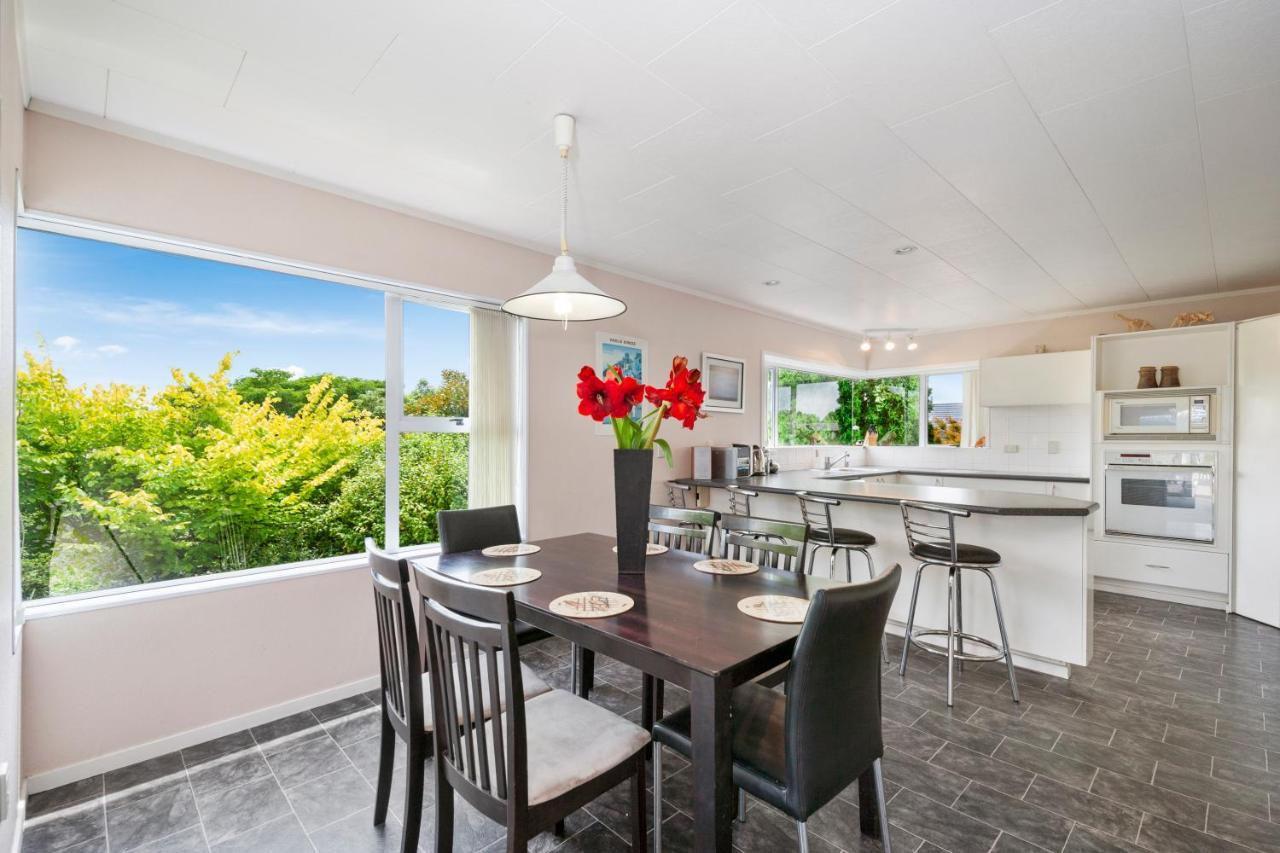 The White House - Taupo Holiday Home Exterior foto
